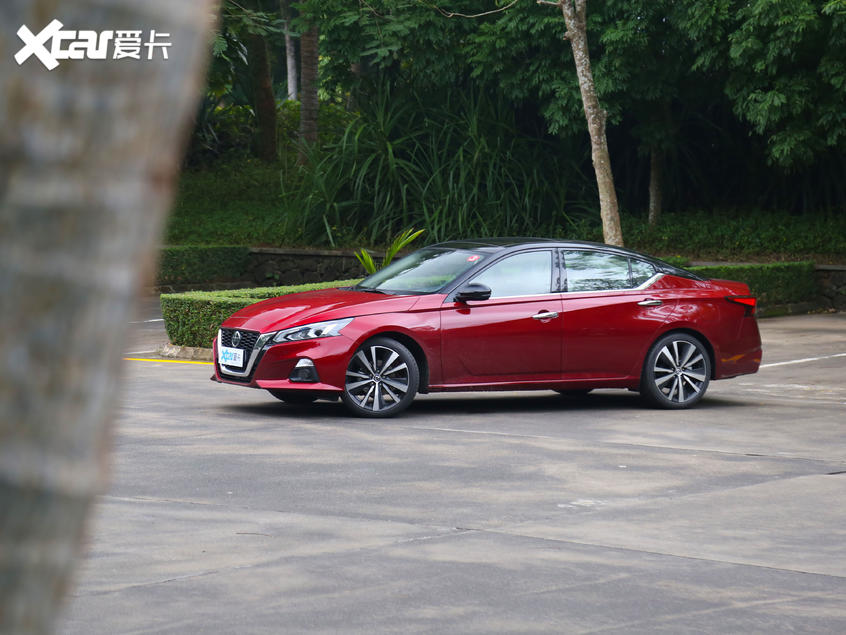 试驾2021款天籁
